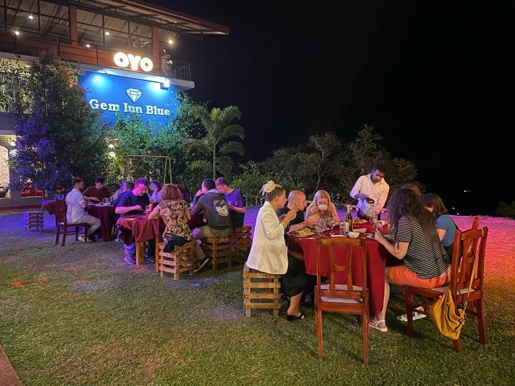 Kandy Gem Inn Blue Hotel ภายนอก รูปภาพ