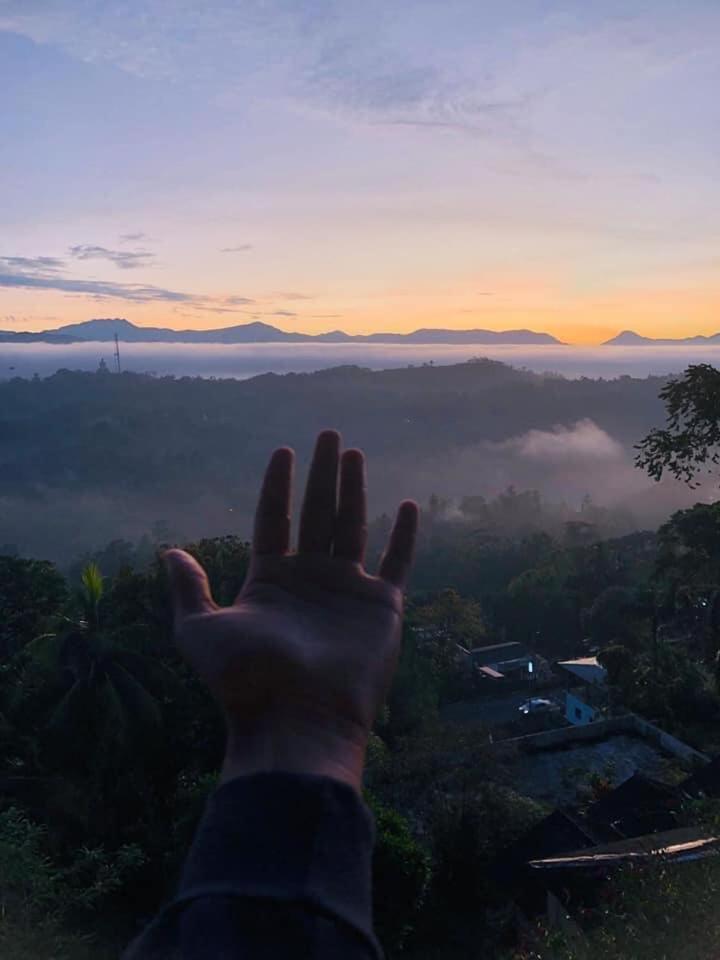 Kandy Gem Inn Blue Hotel ภายนอก รูปภาพ
