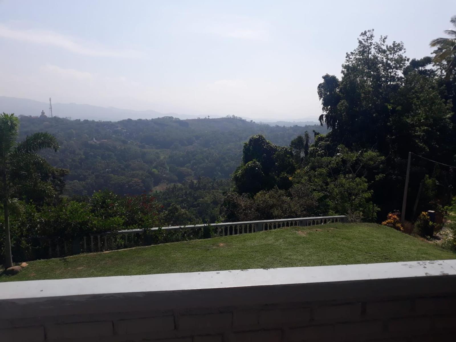 Kandy Gem Inn Blue Hotel ภายนอก รูปภาพ