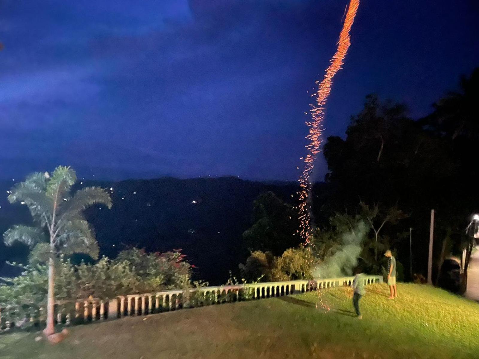 Kandy Gem Inn Blue Hotel ภายนอก รูปภาพ